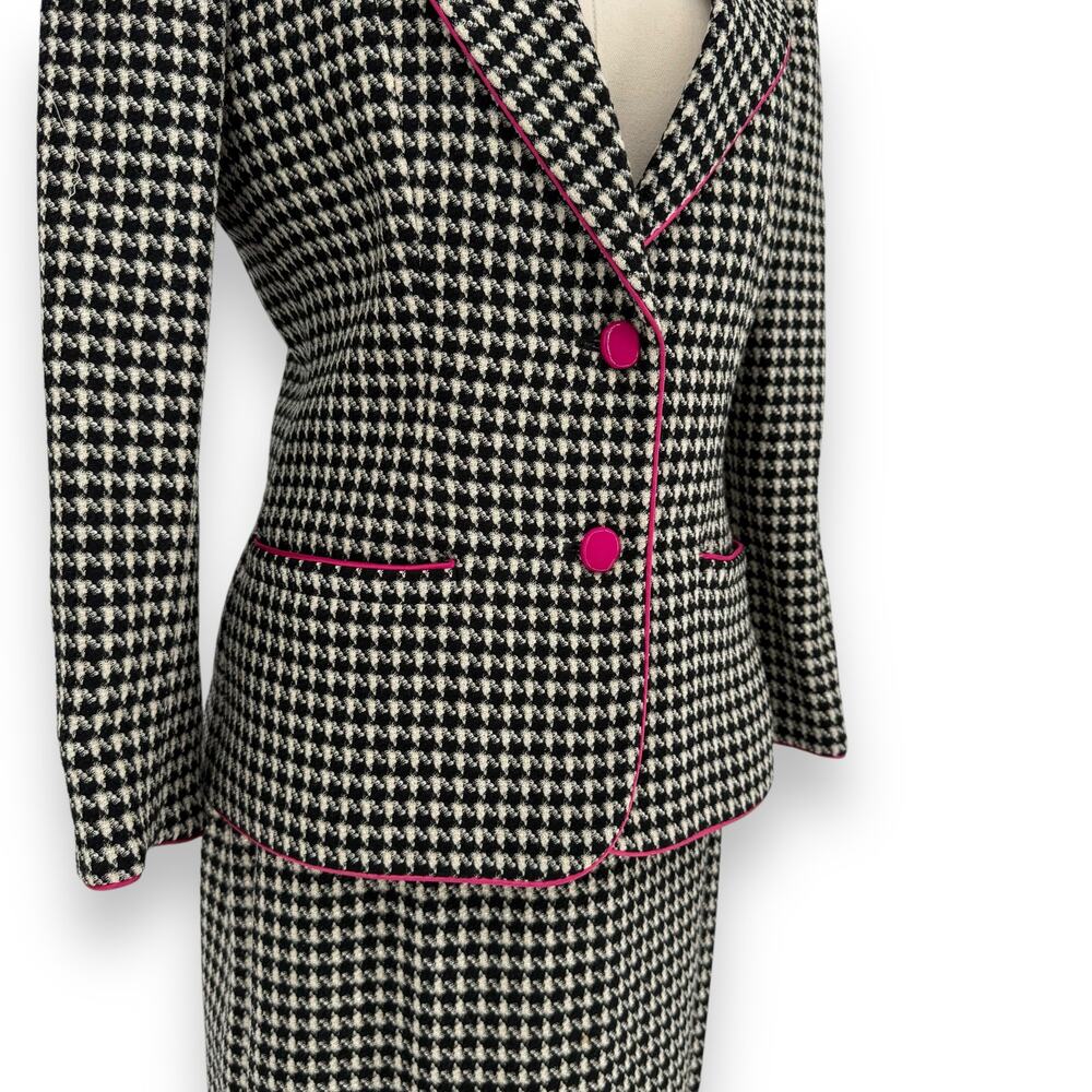 Vintage 1980s UNGARO Paris Houndstooth Blazer Skirt Set with Pink Trim, Size 6/8 - Picture 3 of 16